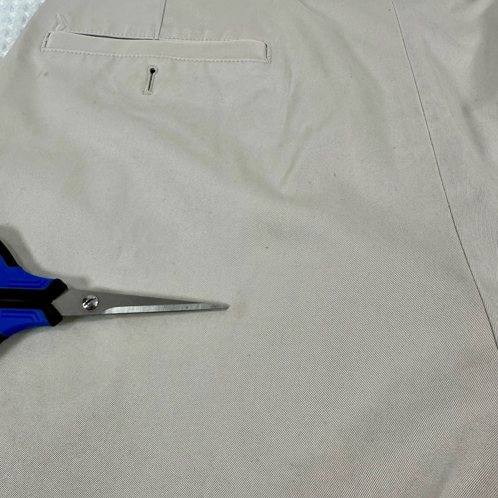 Brooks Brothers‎ Advantage Chino Mens Shorts W35 Pleated Flat Light Weight READ - Picture 4 of 12
